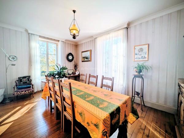 Vente Propriété 7 pièces 196 m2 à Neufchâteau