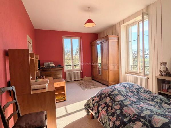 Vente Propriété 7 pièces 196 m2 à Neufchâteau