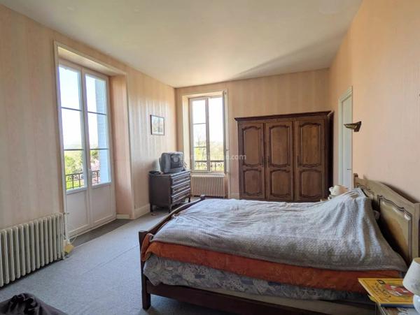 Vente Propriété 7 pièces 196 m2 à Neufchâteau