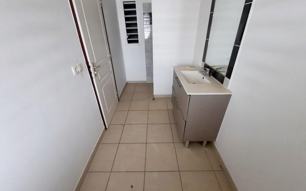 Appartement à vendre    5 pièces •  Cayenne