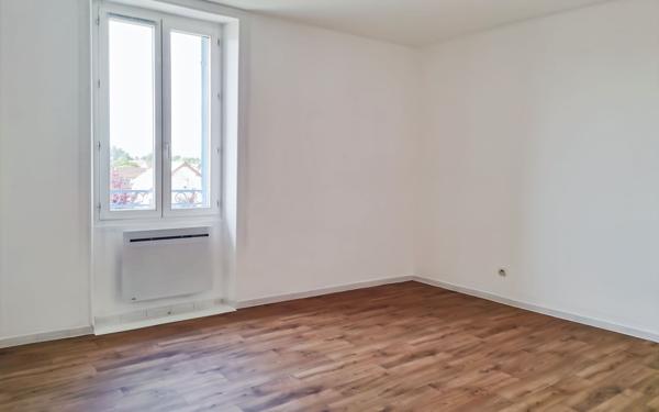 Appartement à louer    1 pièce •  Saint-Astier