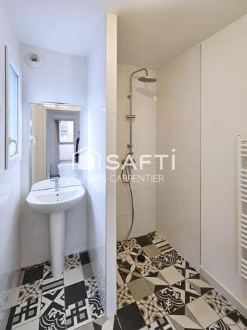 Maison récente avec 4 chambres et un garage