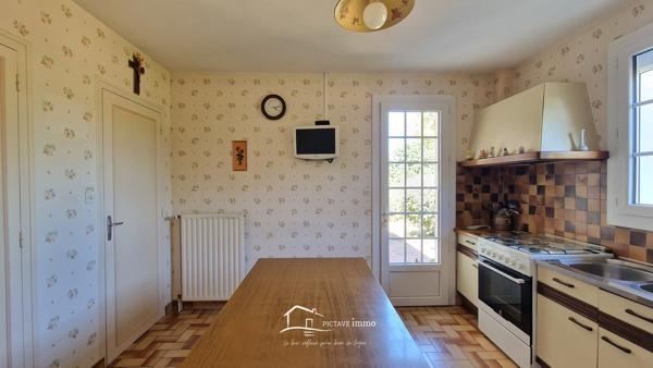 Maison familiale 4 chambres – Terrain 6 677 m² – Sans vis-à-vis Lusignan (86600)