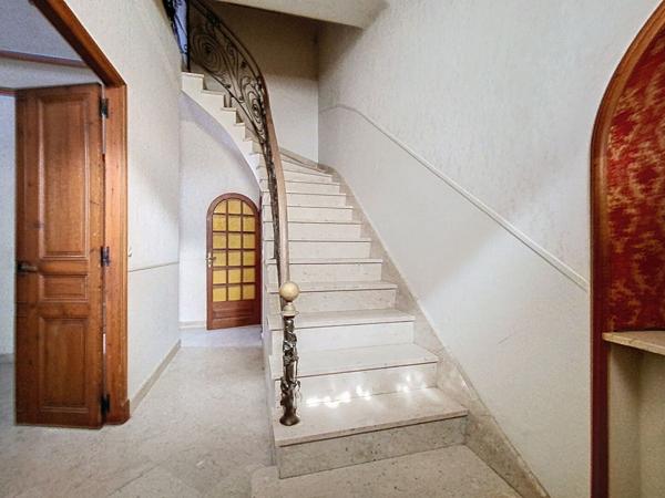 Location bureau Salon-de-Provence - 98 m² - 1 200 €/mois