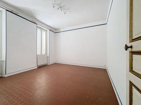 Location bureau Salon-de-Provence - 98 m² - 1 200 €/mois