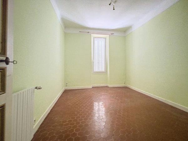 Location bureau Salon-de-Provence - 98 m² - 1 200 €/mois