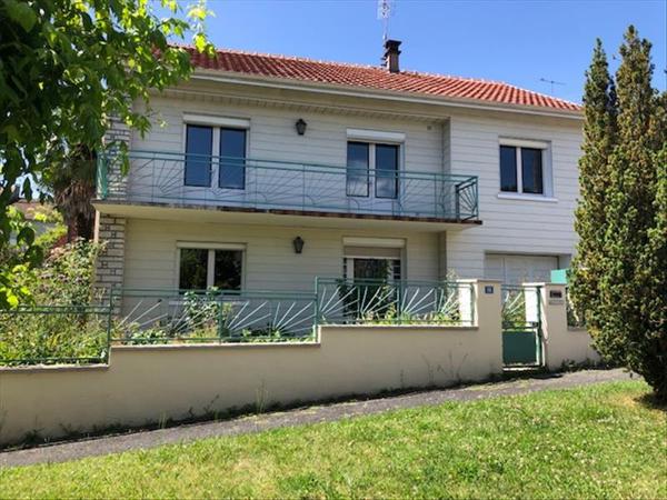 Maison à vendre |  Thiviers |  6 pièces | 138 m²
