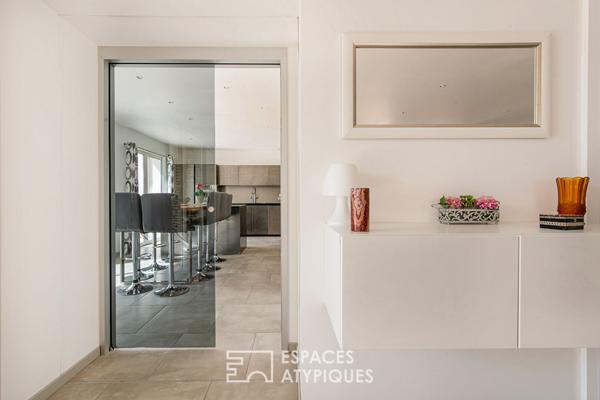 Propriété de prestige avec grand jardin arboré, vue et piscine