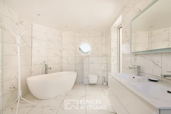 Propriété de prestige avec grand jardin arboré, vue et piscine