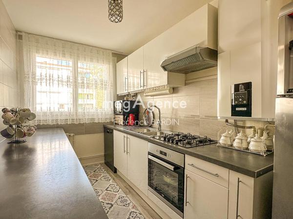 Appartement à CHOLET, 49300 - 5 pièces 86m²