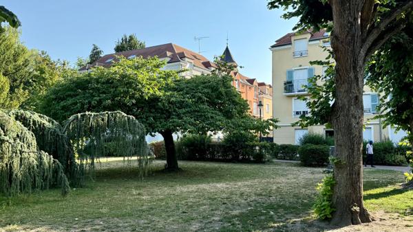 Appartement 3 pièces de 65m2 - CORBEIL-ESSONNES 91100