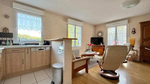 Appartement 3 pièces de 65m2 - CORBEIL-ESSONNES 91100