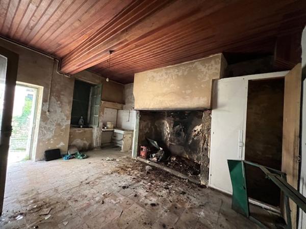 Maison Clairac entièrement à rénover