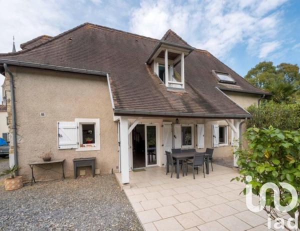 Maison 6 pièces de 178 m² à Maslacq (64300)