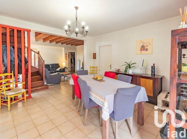 Maison 6 pièces de 178 m² à Maslacq (64300)