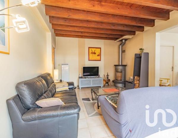 Maison 6 pièces de 178 m² à Maslacq (64300)