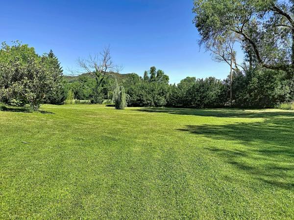 Propriété d'exception avec moulin du 19ème siècle, villa indépendante, 2 piscines sur 1,6 hectare