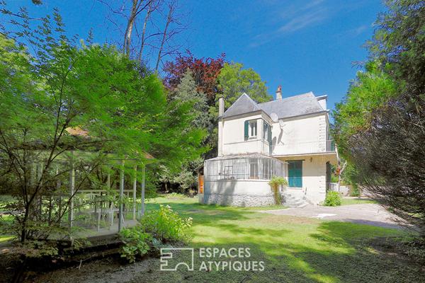 Belle villa d’époque en bord de Marne