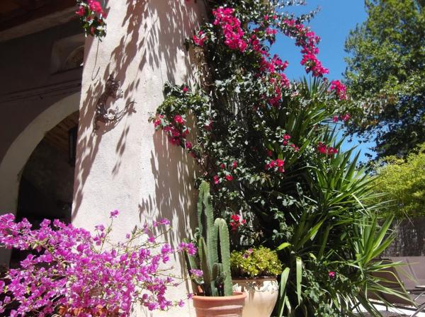 SUBLIME PROPRIETE, MAISON DE MAITRE + GITES, DOMAINE DE 11 HECTARES, NARBONNE