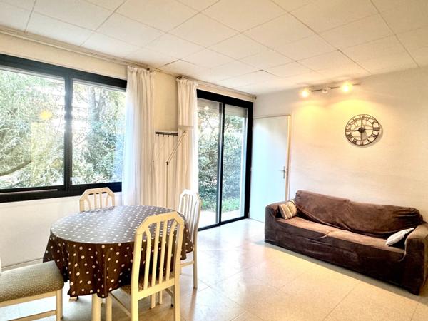 APPARTEMENT T2 DE 42M2-PROCHE DES COMMERCES-A DEUX PAS DE LA MER-IDEAL INVESTISSEMENT