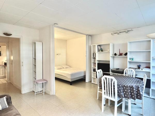 APPARTEMENT T2 DE 42M2-PROCHE DES COMMERCES-A DEUX PAS DE LA MER-IDEAL INVESTISSEMENT