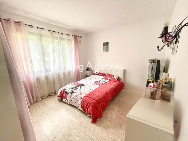 Maison à TOULON, 83200 - 10 pièces 220m²