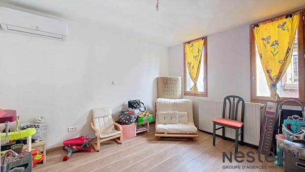 RARE - A Vendre Maison de ville T8 et 4 Chambres avec Garage à Cazeres proche toutes commodités !