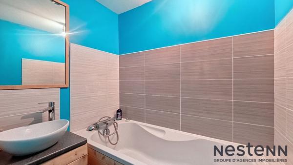 RARE - A Vendre Maison de ville T8 et 4 Chambres avec Garage à Cazeres proche toutes commodités !