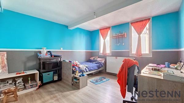 RARE - A Vendre Maison de ville T8 et 4 Chambres avec Garage à Cazeres proche toutes commodités !