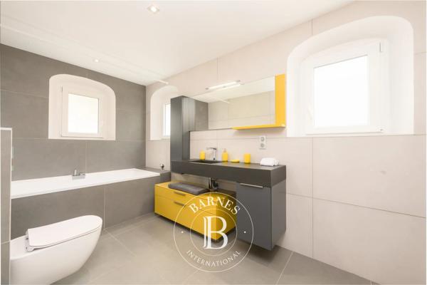 La Roquette-sur-Siagne, Maison 6 Chambres -  350 m² à vendre