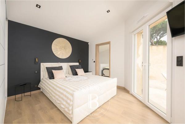 La Roquette-sur-Siagne, Maison 6 Chambres -  350 m² à vendre