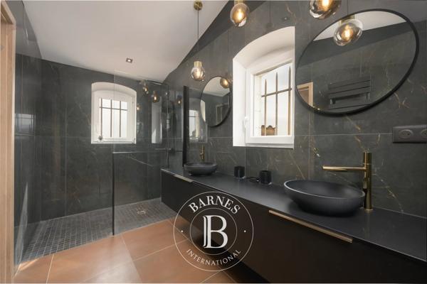 La Roquette-sur-Siagne, Maison 6 Chambres -  350 m² à vendre