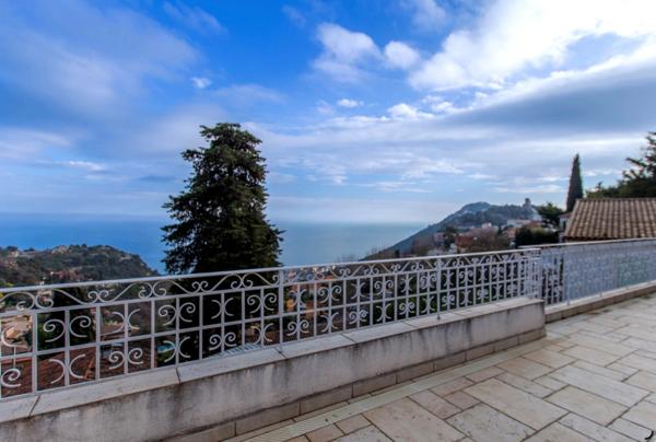 Maison à vendre 8 pièces LA TURBIE (06)