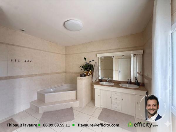 Maison
         6 pièces
        - 155 m² 336 000 € *