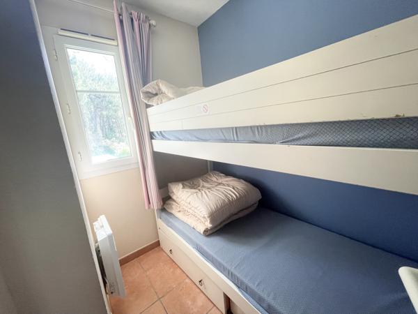 Appartement
         2 pièces
        - 36 m² 182 000 € *