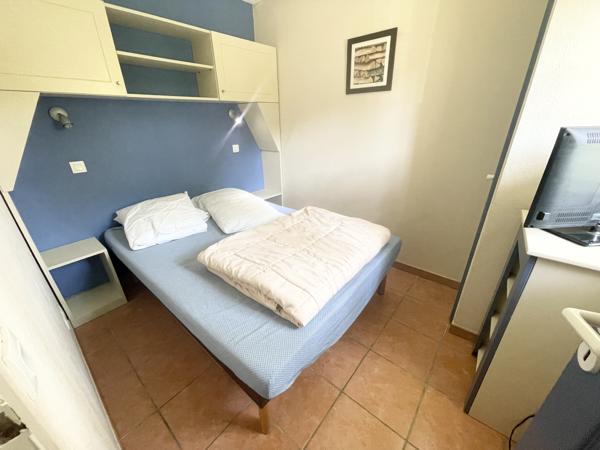 Appartement
         2 pièces
        - 36 m² 182 000 € *