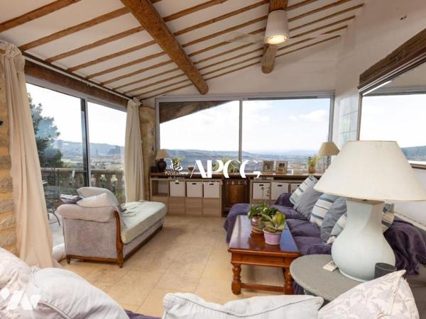 MAS EN PIERRES AVEC DEPENDANCES PISCINE TERRES AGRICOLES VENTEROL