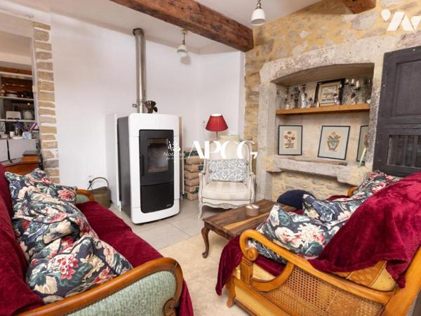 MAS EN PIERRES AVEC DEPENDANCES PISCINE TERRES AGRICOLES VENTEROL