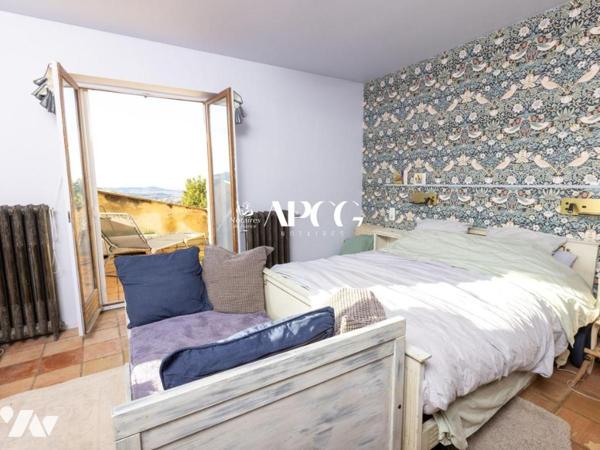 MAS EN PIERRES AVEC DEPENDANCES PISCINE TERRES AGRICOLES VENTEROL