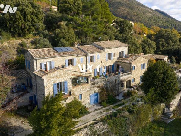 MAS EN PIERRES AVEC DEPENDANCES PISCINE TERRES AGRICOLES VENTEROL