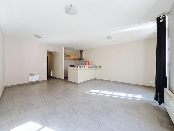 APPARTEMENT DEUX PIÈCES