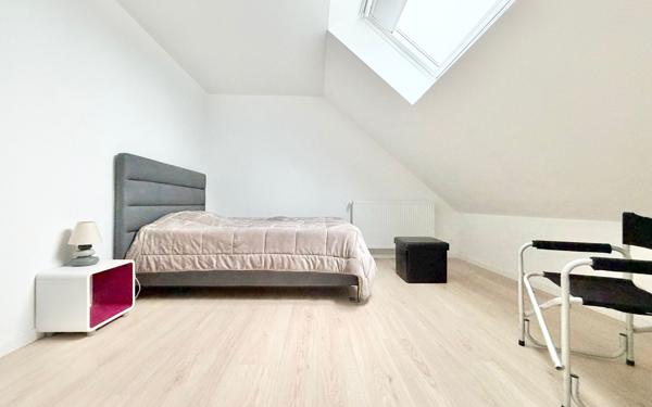 Maison à vendre    6 pièces • 149,70 m2 Mainvilliers