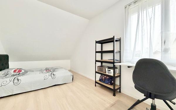 Maison à vendre    6 pièces • 149,70 m2 Mainvilliers