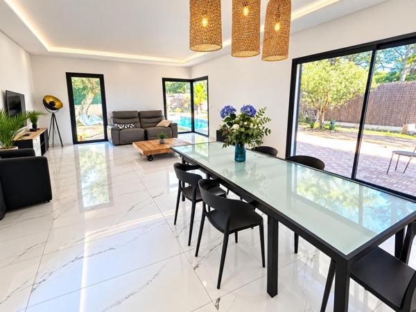 Maison à SAINT-RAPHAEL, 83700 - 5 pièces 166m²