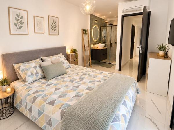 Maison à SAINT-RAPHAEL, 83700 - 5 pièces 166m²