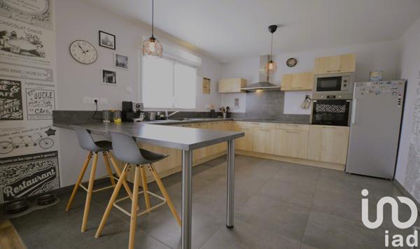 Pavillon 6 pièces de 100 m² à Sainte-Marie-aux-Chênes (57255)