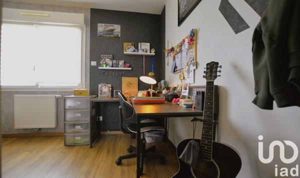 Pavillon 6 pièces de 100 m² à Sainte-Marie-aux-Chênes (57255)