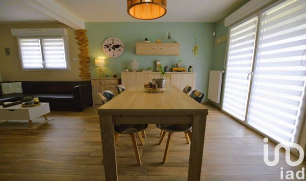 Pavillon 6 pièces de 100 m² à Sainte-Marie-aux-Chênes (57255)