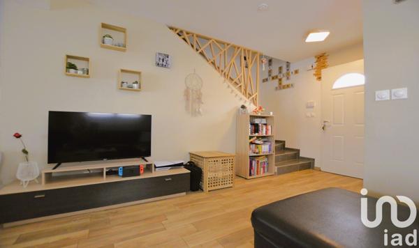 Pavillon 6 pièces de 100 m² à Sainte-Marie-aux-Chênes (57255)