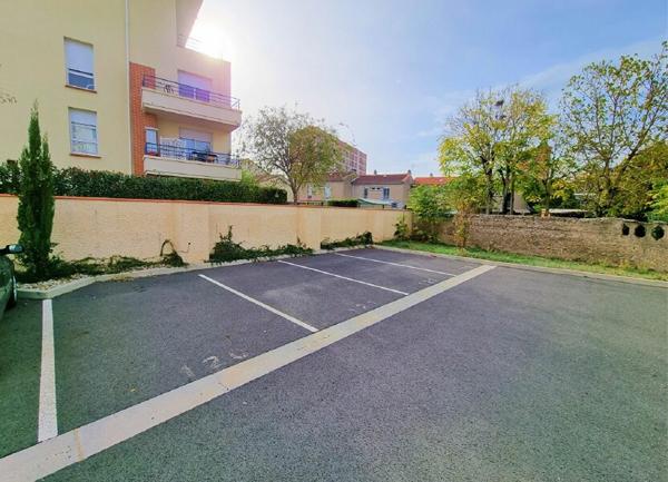 Stationnement à louer    Albi